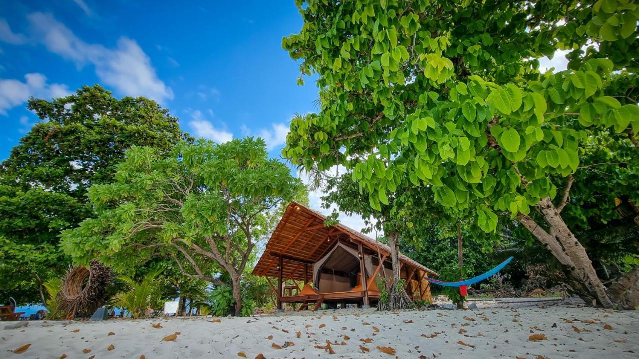 Lihaga Island & Beach Club Serai Екстериор снимка